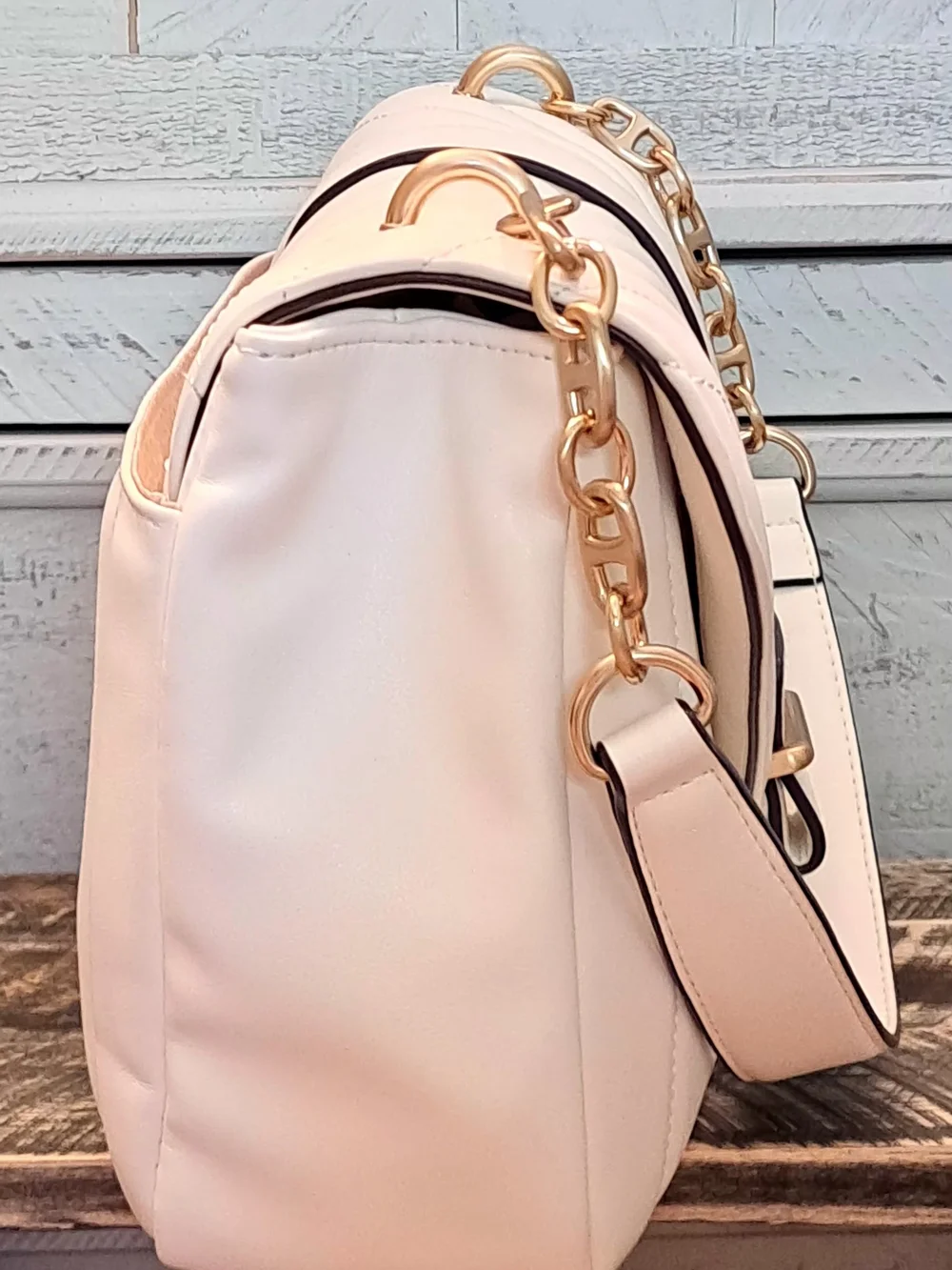 Elegant And Classic Quilted White Women's Shoulder Bag